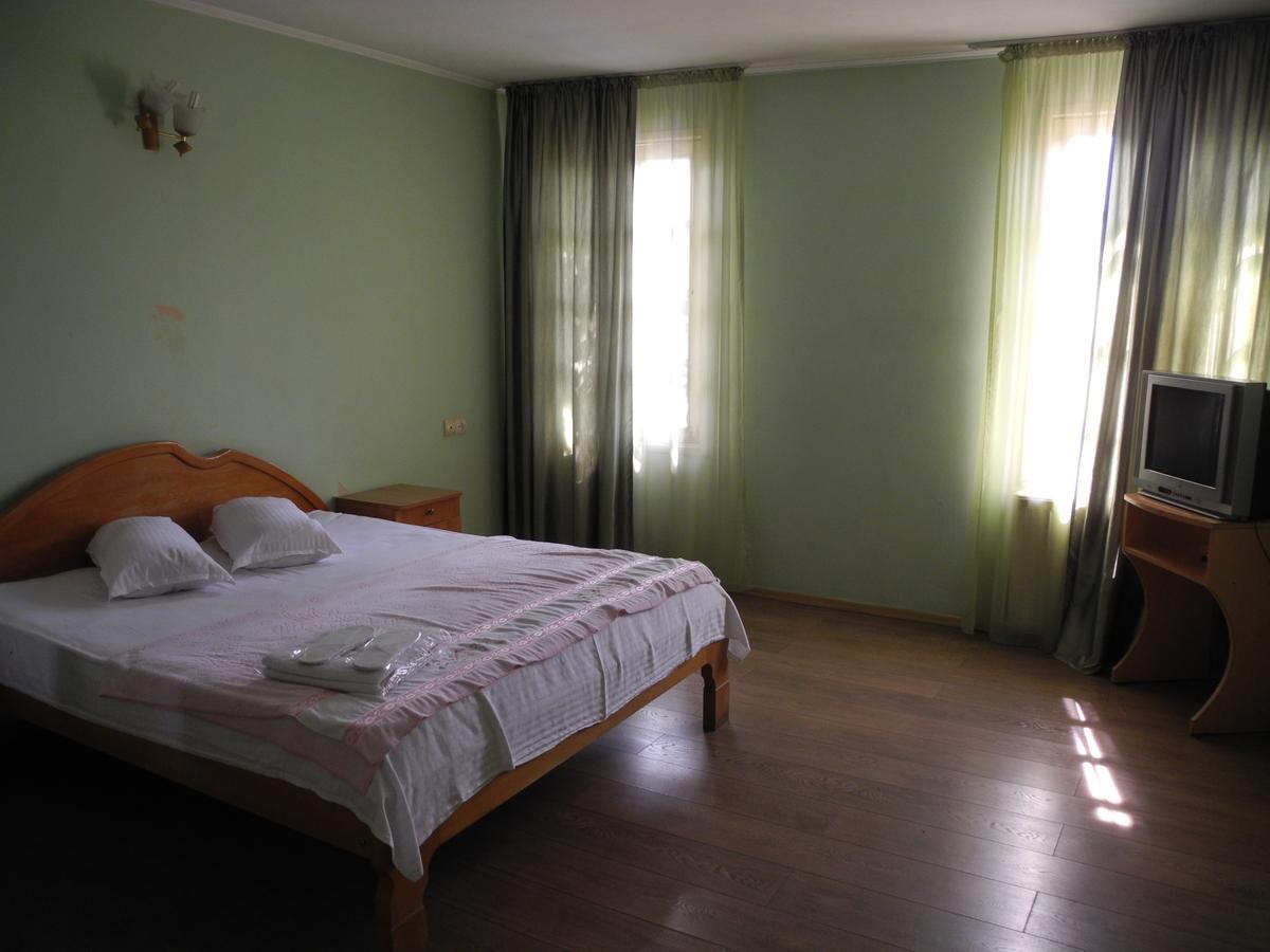 Hotel Sachveno Tbilisi Exteriör bild