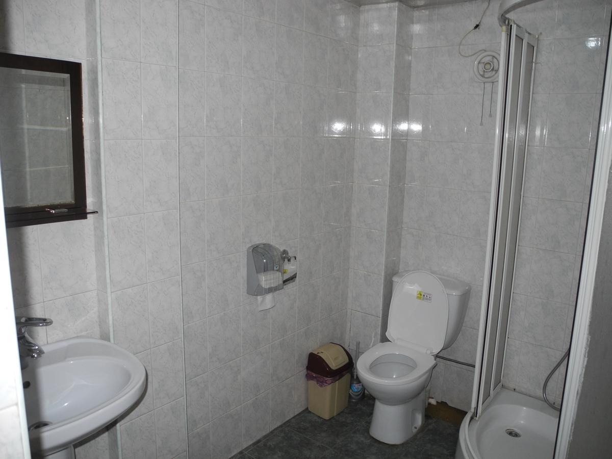 Hotel Sachveno Tbilisi Exteriör bild